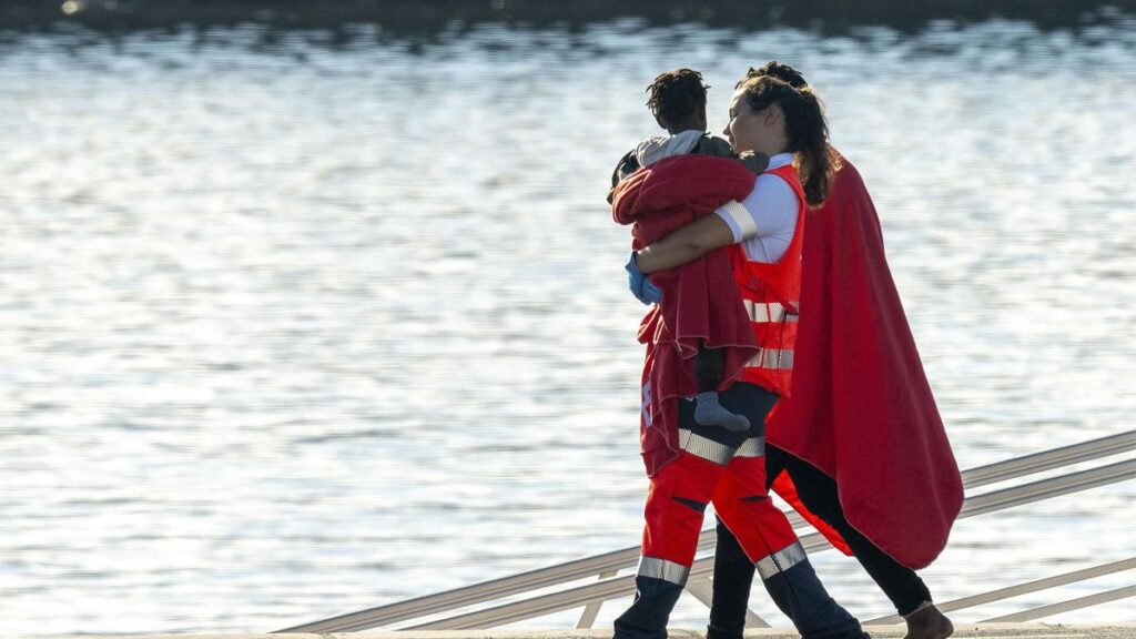 Los primeros traslados de menores migrantes de Canarias a la Península comienzan el lunes