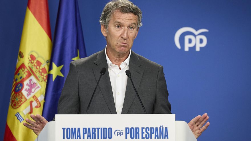 El presidente del PP, Alberto Núñez Feijóo, durante una rueda de prensa posterior a la reunión del Comité de Dirección del PP, en la sede del partido, a 25 de agosto de 2025, en Madrid (España).
