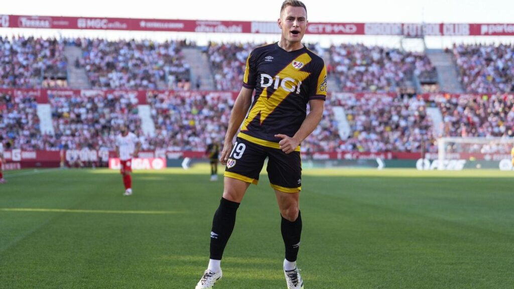 Jorge de Frutos celebra su gol ante el Girona.