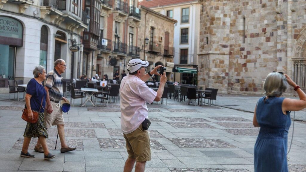 Turistas en Zamora.