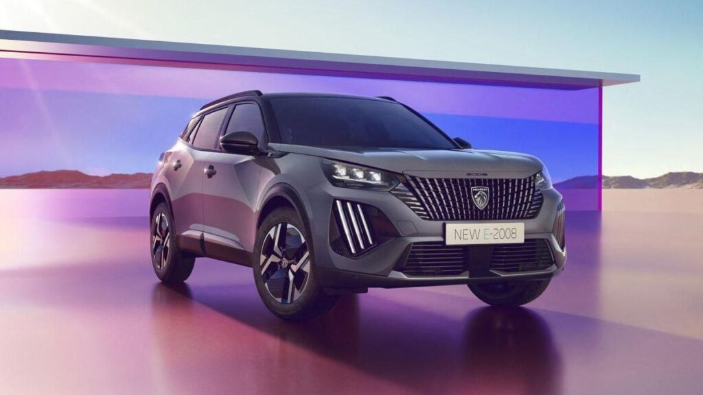 Peugeot E-2008
