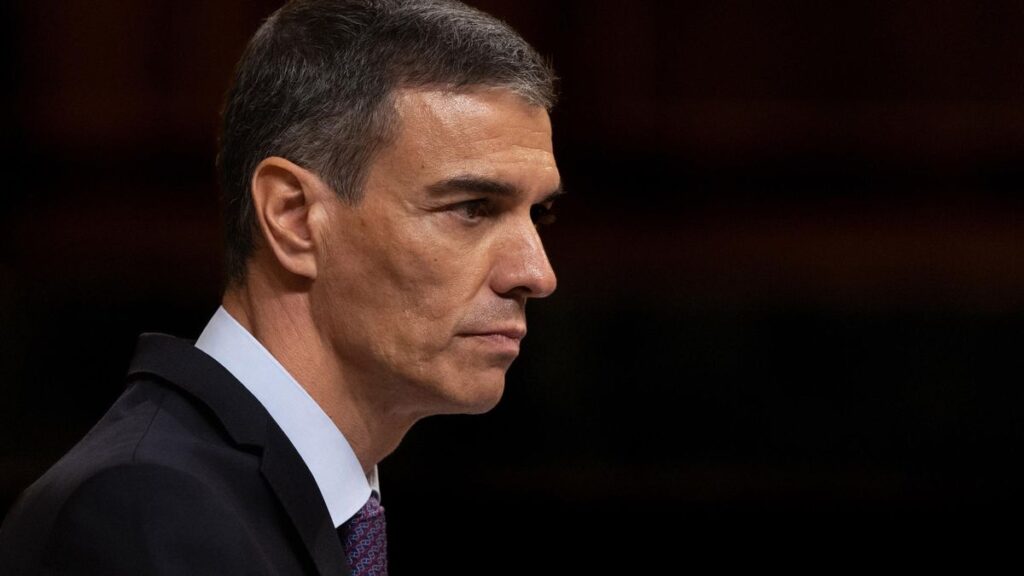 Archivo - El presidente del Gobierno, Pedro Sánchez, interviene durante un pleno extraordinario, en el Congreso de los Diputados, a 9 de julio de 2025, en Madrid (España).