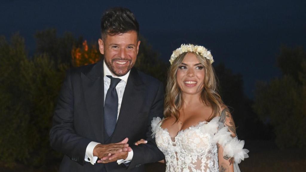 Pablo López et Laura Rubio lors de leur deuxième mariage à Cadiz.