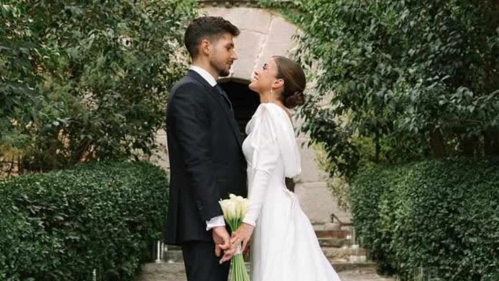 Rocío Camacho y Guillermo Aylón se han casado: así ha sido su boda en un castillo de ensueño