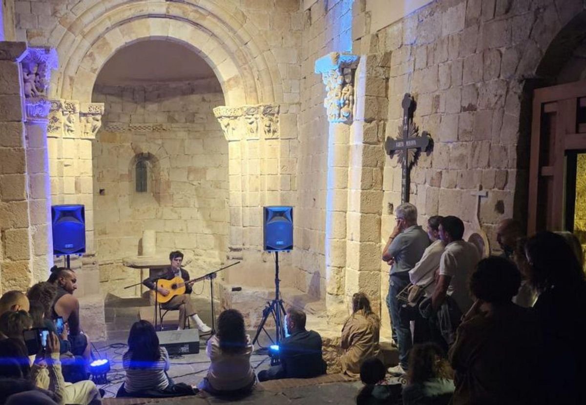 Zamora tourne avec la nuit blanche