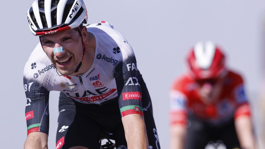 Almeida y Vingegaard devuelven la mirada al ciclismo