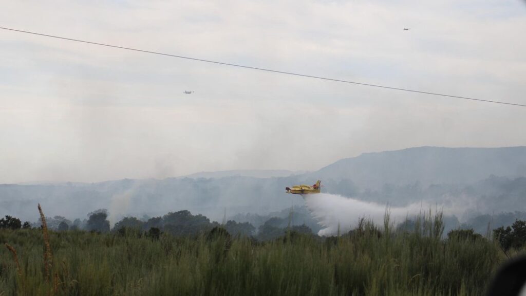 Castromil contiene la respiración por segundo día