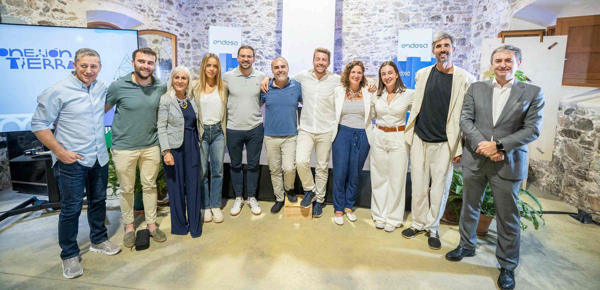 Les protagonistes de la présentation de la deuxième saison de videpodcast "Land Connection"