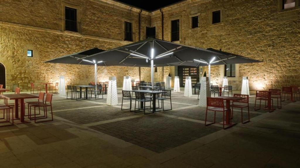 Patio Interieur du Monastère Thermique de Castilla de Valbuena.