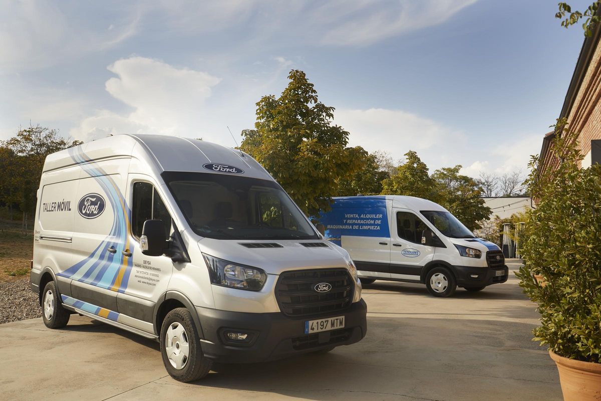 Ford Transit célèbre 60 ans d'innovation, de leadership et de service ininterrompu