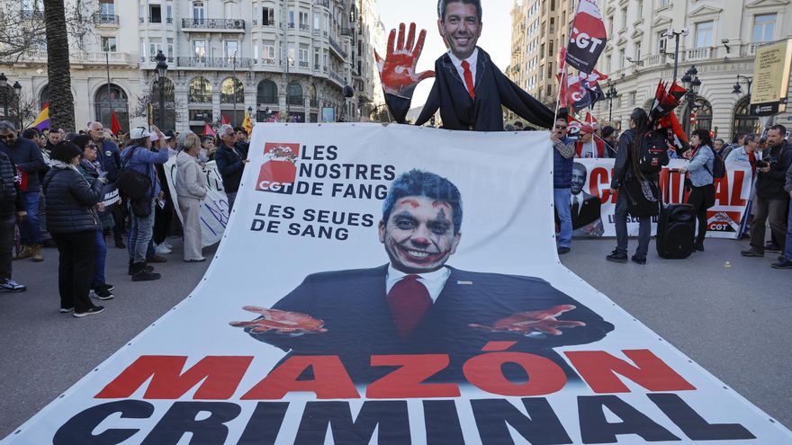 MANIFESTATION CONTRE MAZÓN | Valence descend dans la rue pour exiger des comptes, un an après les dégâts