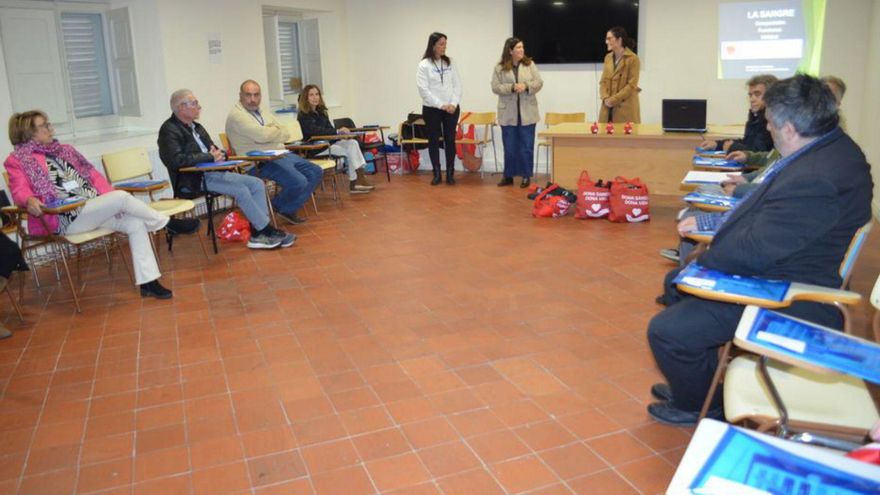 Encuentro en el Centro Cultural Soledad González.