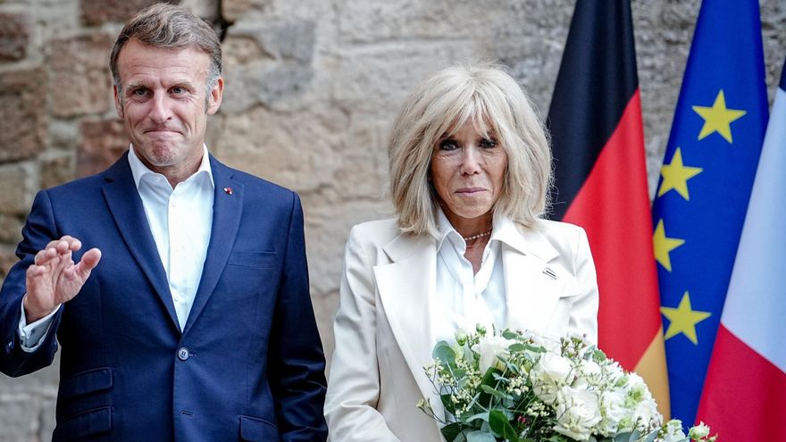 El presidente francés, Emmanuel Macron, y su esposa, Brigitte Macron, en una imagen de archivo.