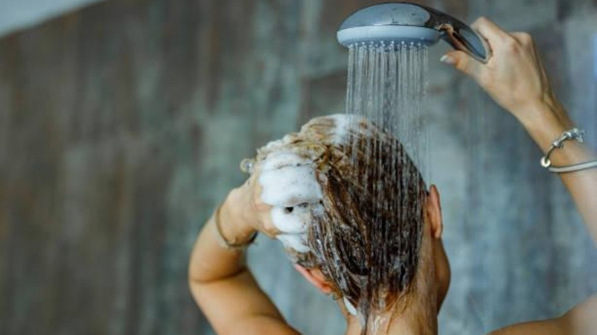 Este es el truco para evitar la caída del cabello.