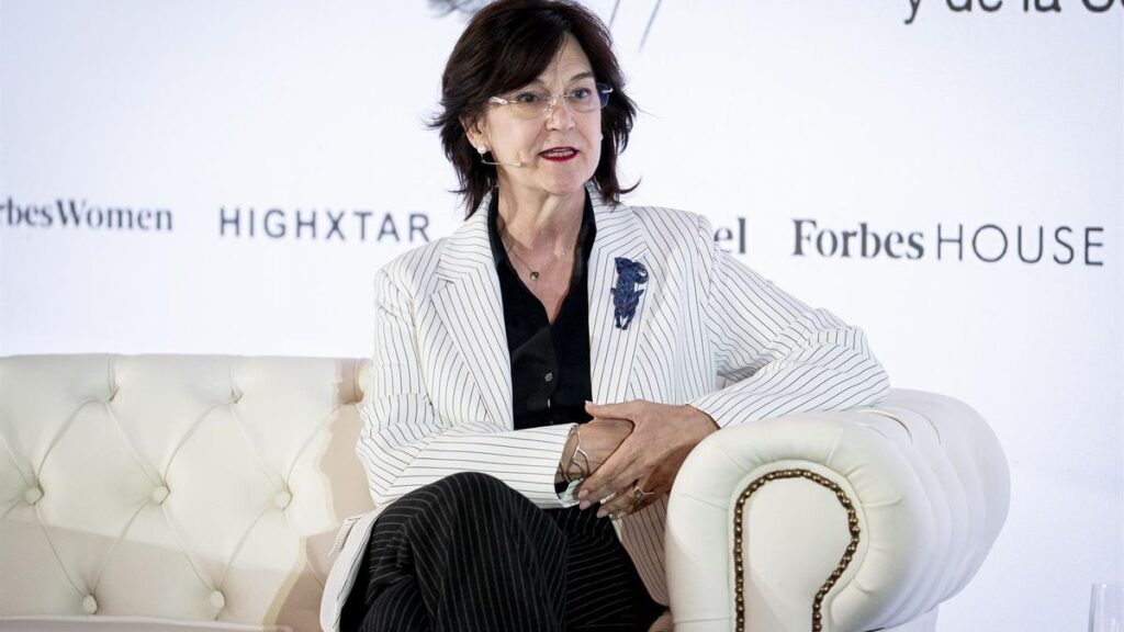 La presidenta de la CNMC, Cani Fernández Vicién