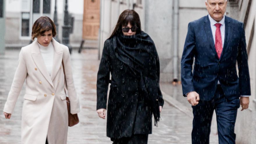 Archivo - La expareja de Ábalos, Jéssica Rodríguez, a su llegada al Tribunal Supremo, a 27 de febrero de 2025