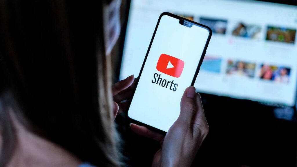 YouTube añade un temporizador para poner un límite diario al 'scroll' infinito de shorts.