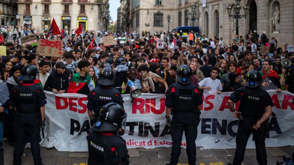 Las imágenes de las manifestaciones de estudiantes en España "contra el genocidio" de Israel en Gaza