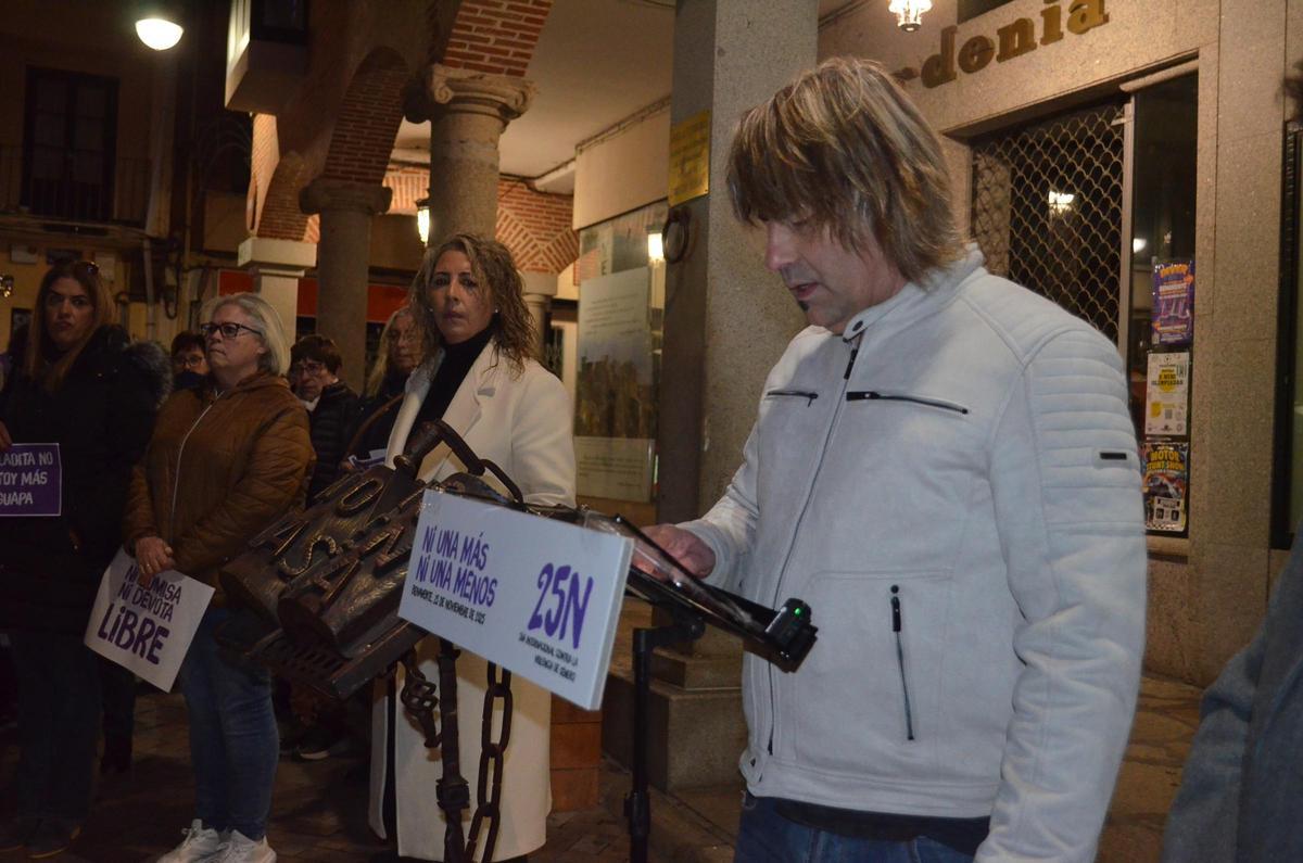 Concentration contre la violence sexiste à Benavente.