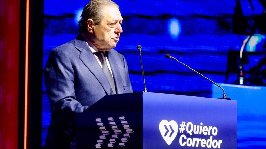Vicente Boluda en el acto de Quiero Corredor