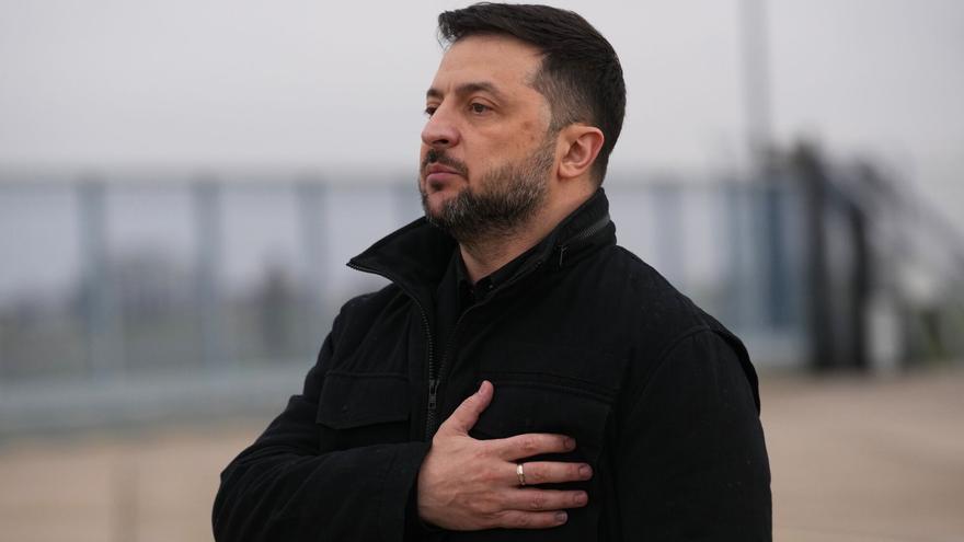 Zelenski, sobre el plan de Trump: "Ucrania puede verse en el riesgo de perder su dignidad o a un aliado clave"