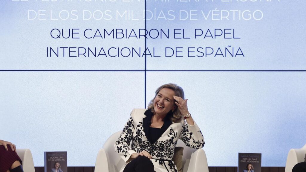 La presidenta del Banco Europeo de Inversiones, Nadia Calviño, presenta su libro 'Dos mil días en el Gobierno' este jueves en Madrid.
