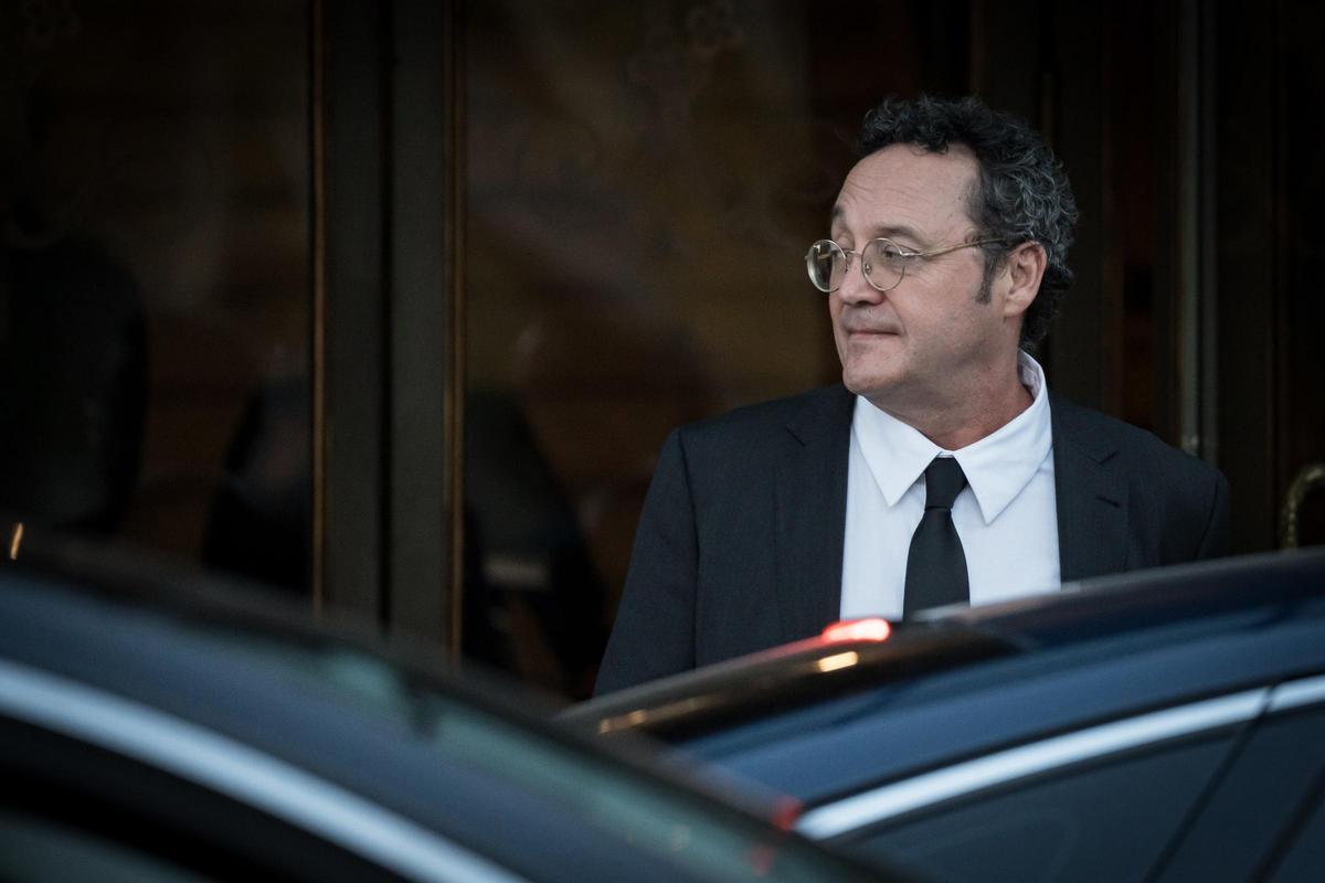 Le procureur général de l'État, Álvaro García Ortiz, à sa sortie de la Cour suprême, le 12 novembre 2025, à Madrid (Espagne).