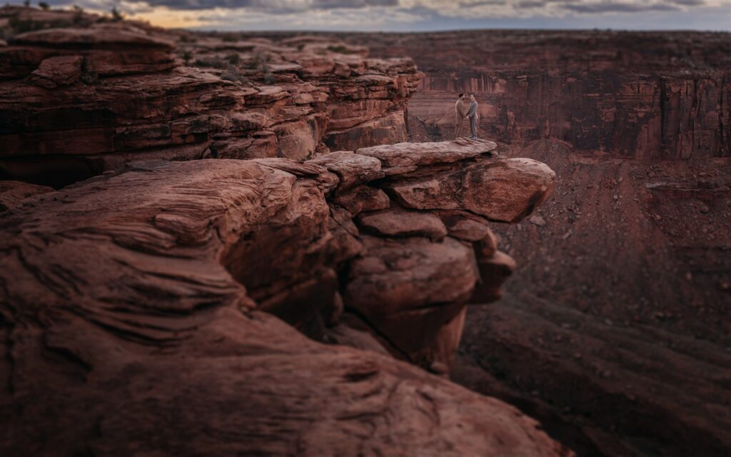 Inspiration pour la fugue dans l'Utah | Mariage dans le désert de Moab de Doug et Riley
