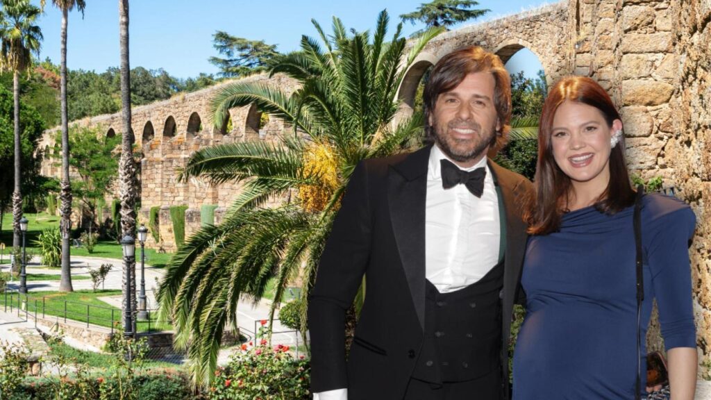 La ville médiévale où se sont mariés Álvaro Falcó et Isabelle Junot : un joyau du XVe siècle et à 150 km d'un théâtre romain