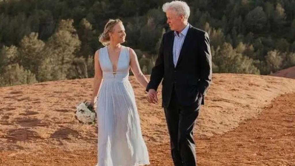 Charles le jour de son mariage avec sa dernière épouse, Cat.