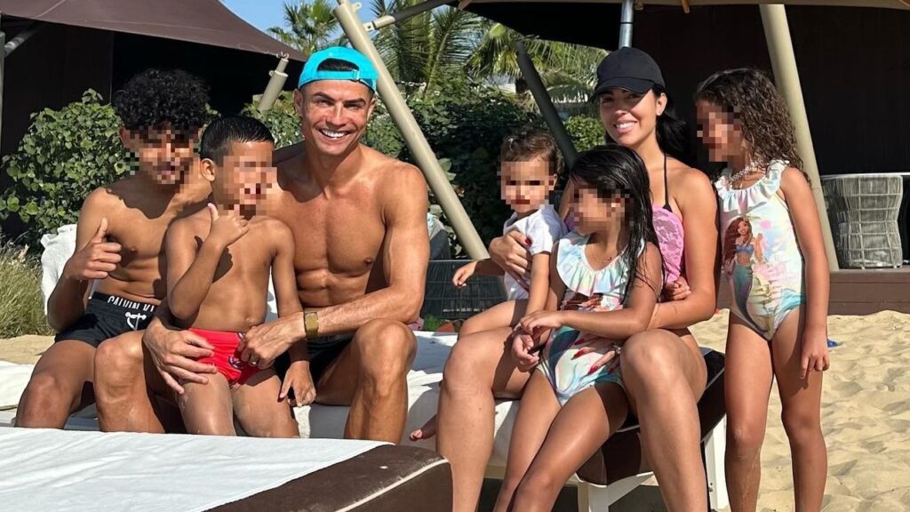 Georgina Rodríguez adopte les trois aînés de Cristiano Ronaldo : la dernière étape après le mariage tant attendu à Cascais